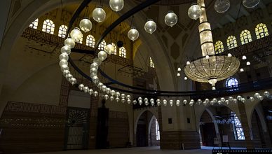 Al Fateh Grand Mosque